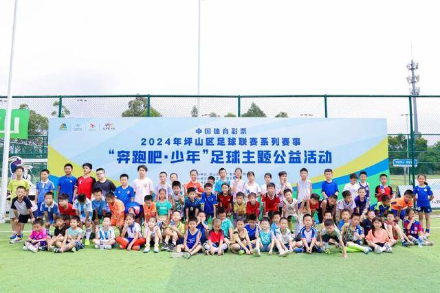 英锦赛资格赛次日中国5胜1负 白雨露2连胜创历史